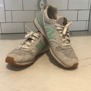 GUC New Balance 696 Gray & Mint Size 8.5